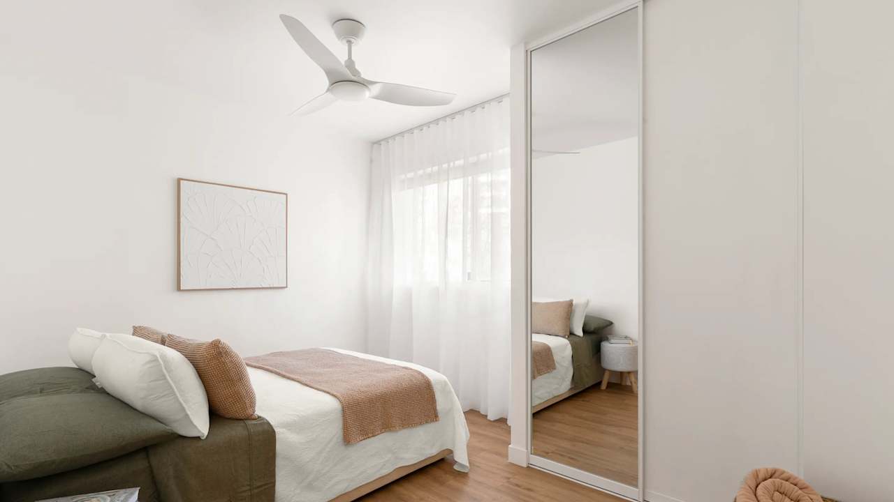 Whole property with 2 rooms for rent