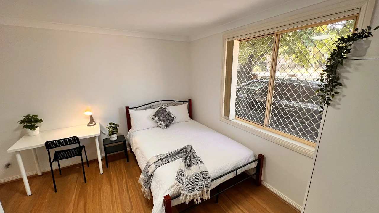Furnished room in a share house