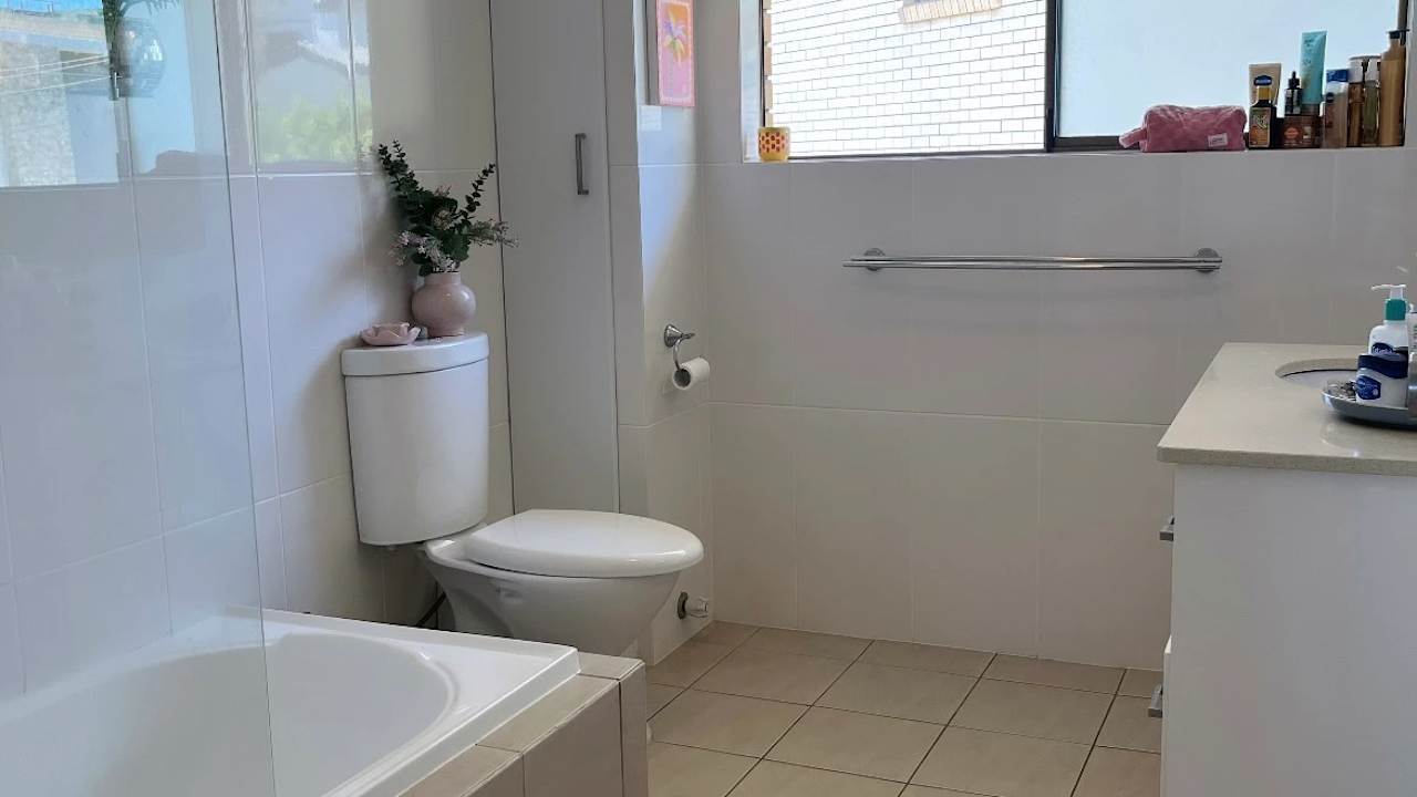 Furnished room with own bathroom