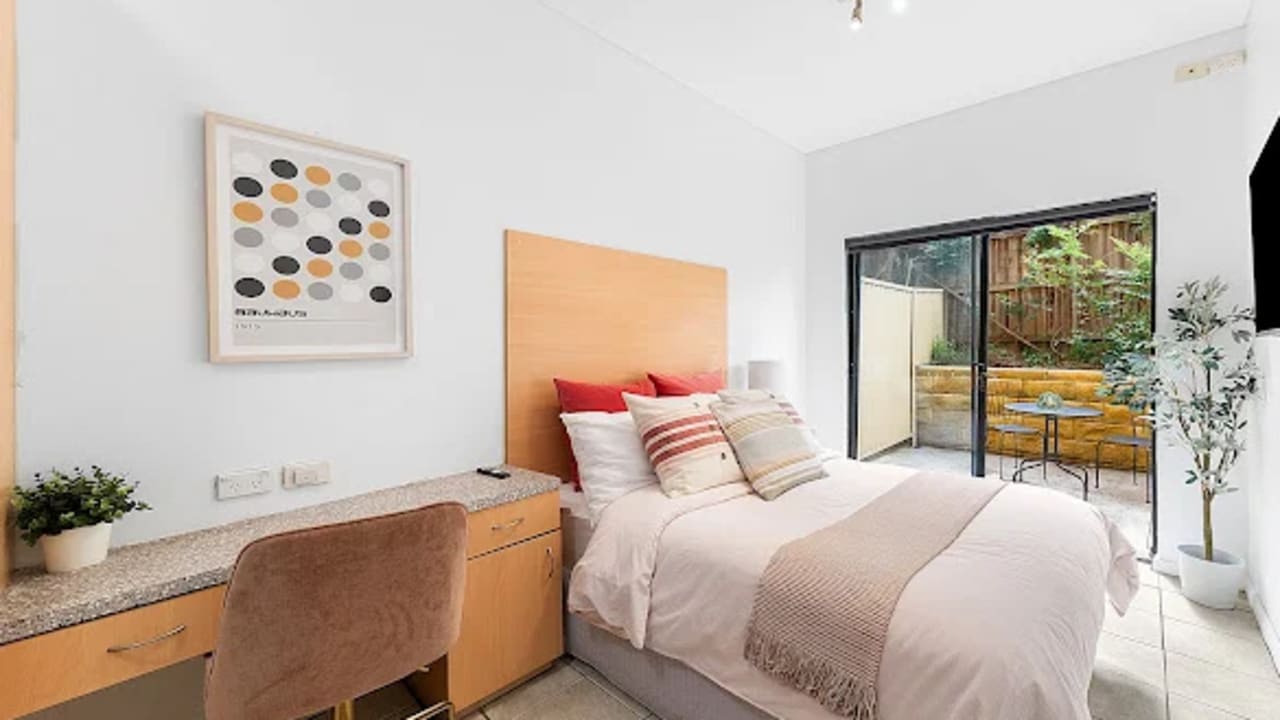 Room studio flat for rent