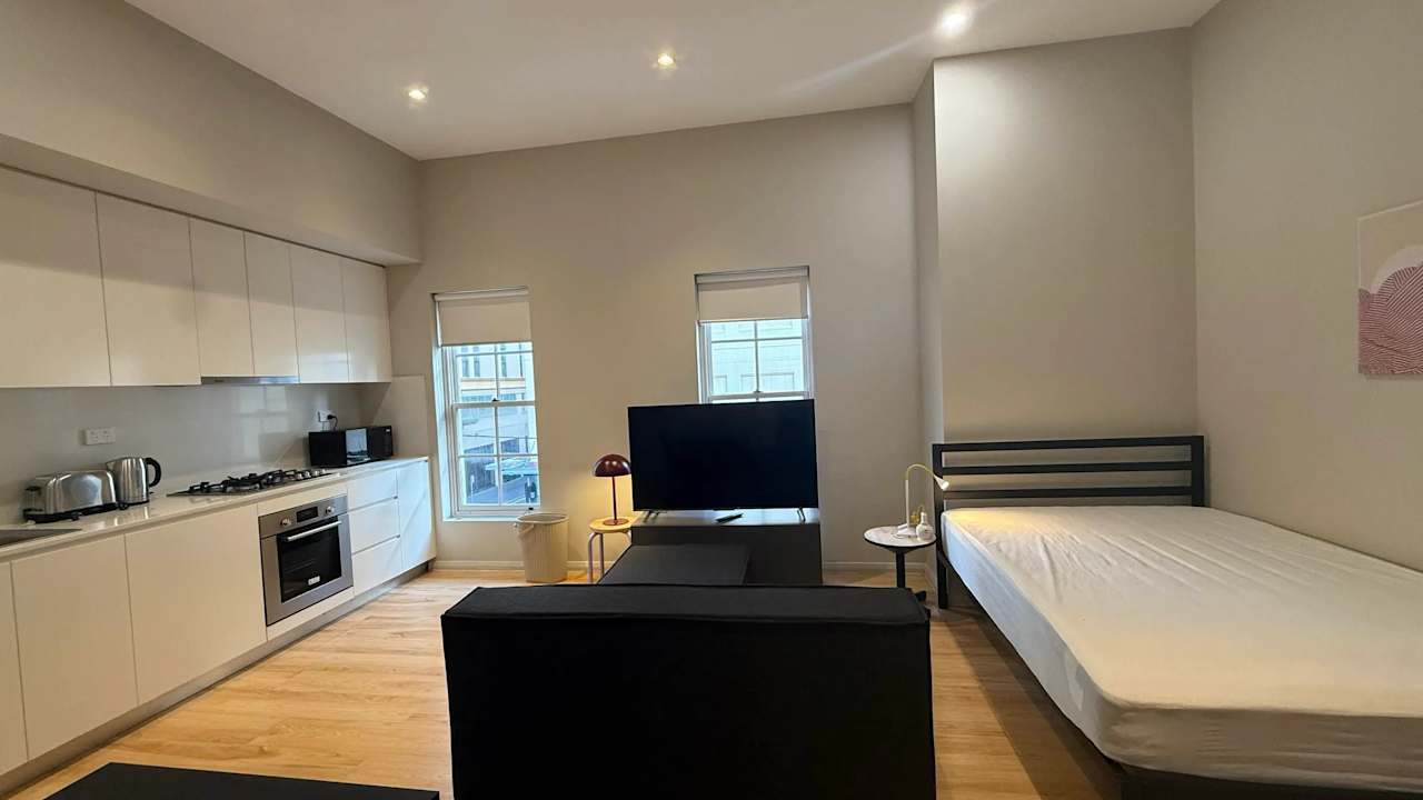 Furnished room studio flat for rent