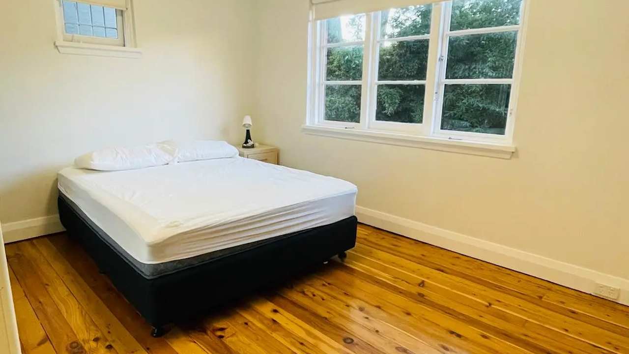 Whole property with 2 rooms for rent