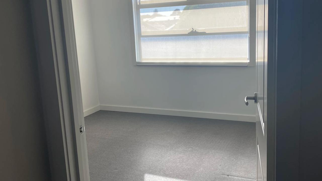 Unfurnished room with own bathroom