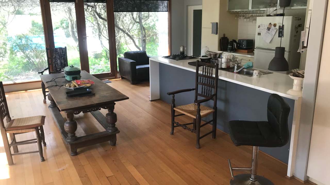 Room in a share house