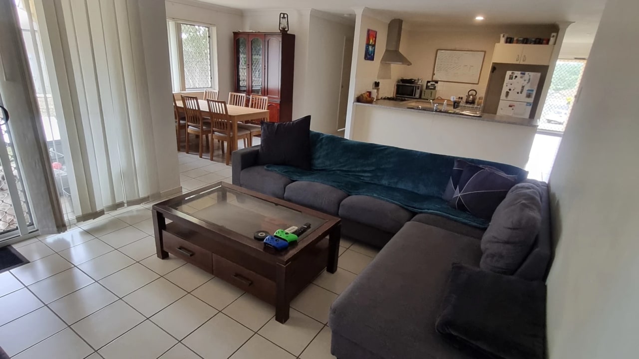 Unfurnished room in a share house
