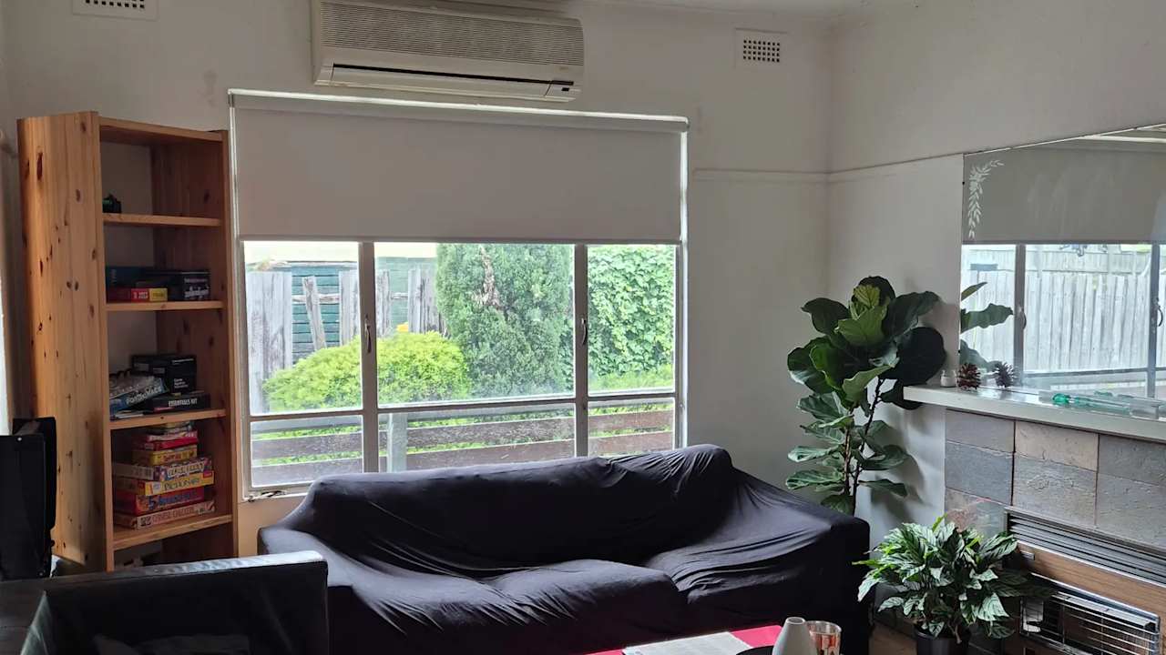 Room in a share house