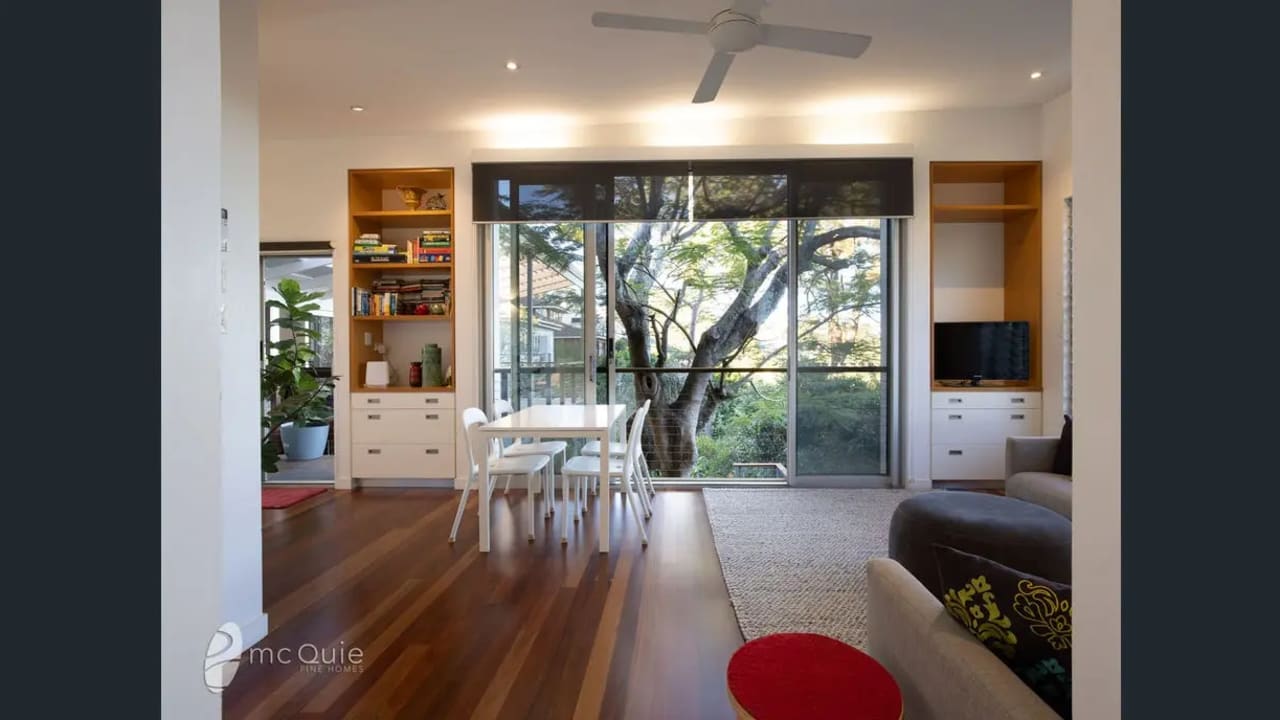 Room in a share house
