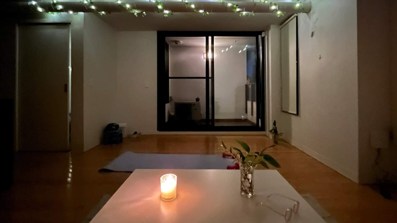 Unfurnished room in a flatshare