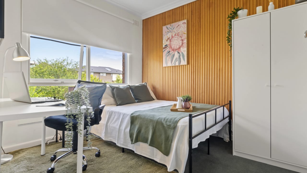 Furnished room in a share house