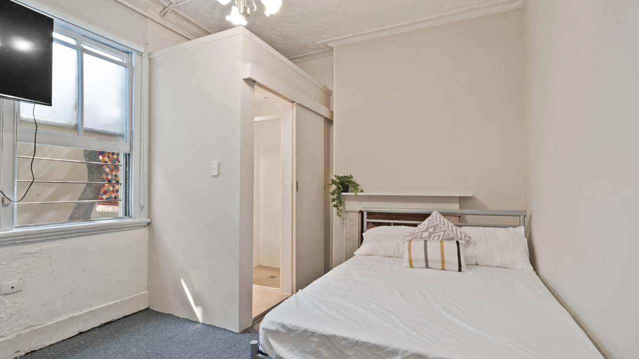 Furnished room studio flat for rent