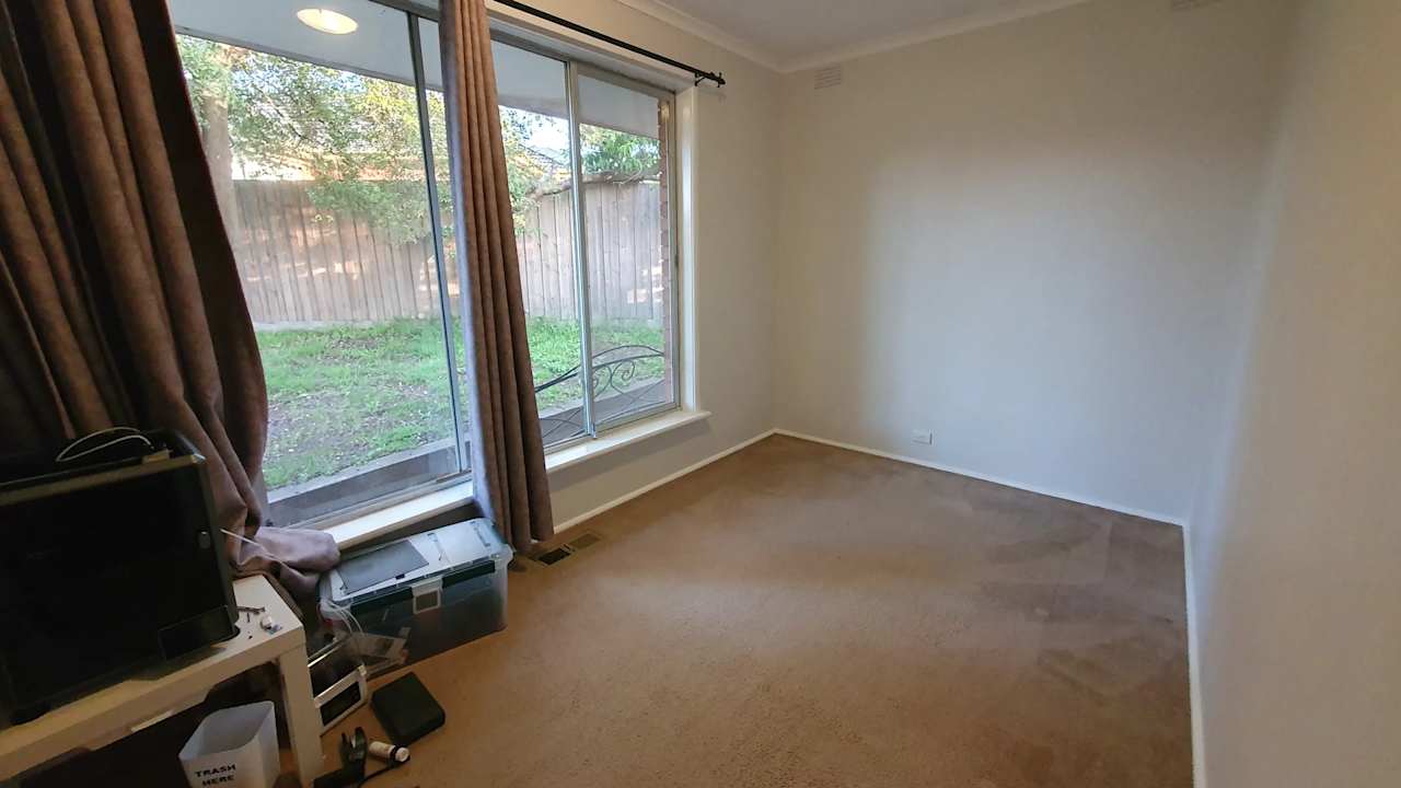 Room in a share house