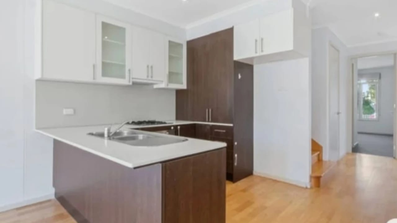 Room in a share house