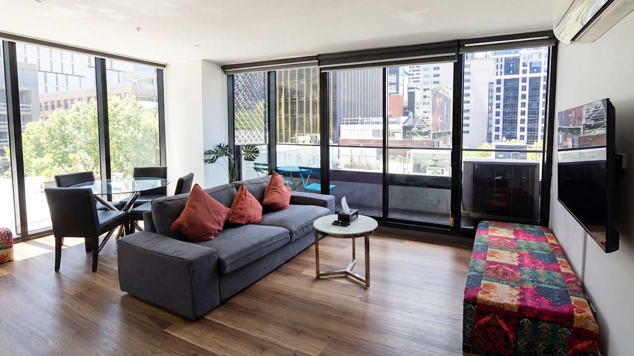 Whole property with 2 rooms for rent