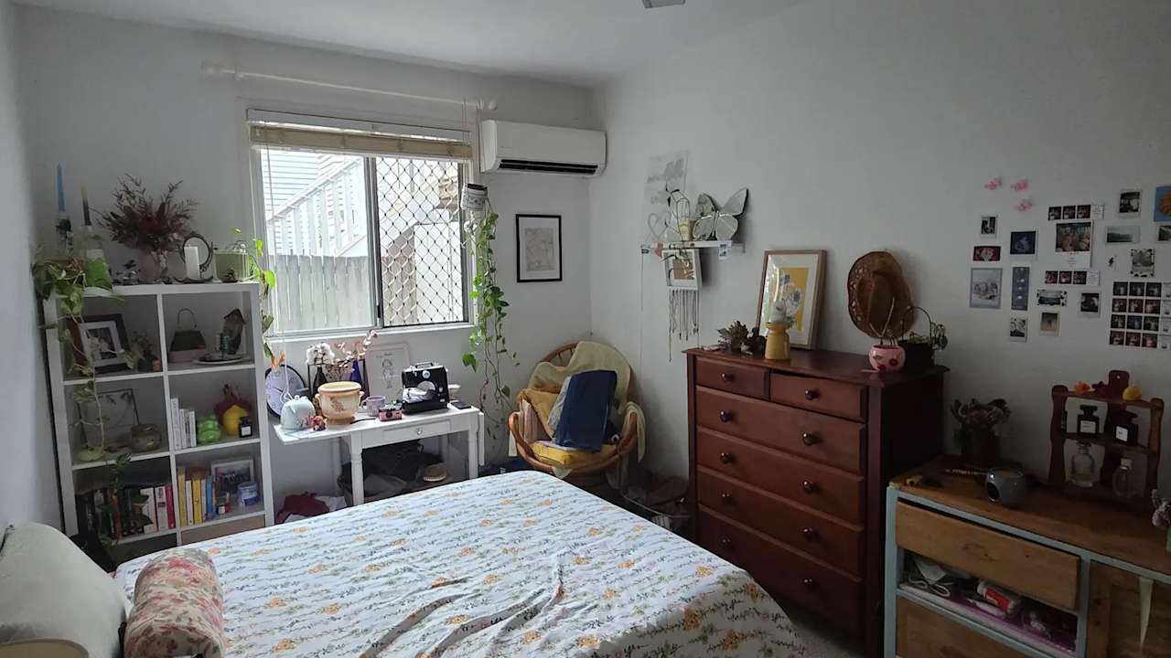 Unfurnished room in a share house