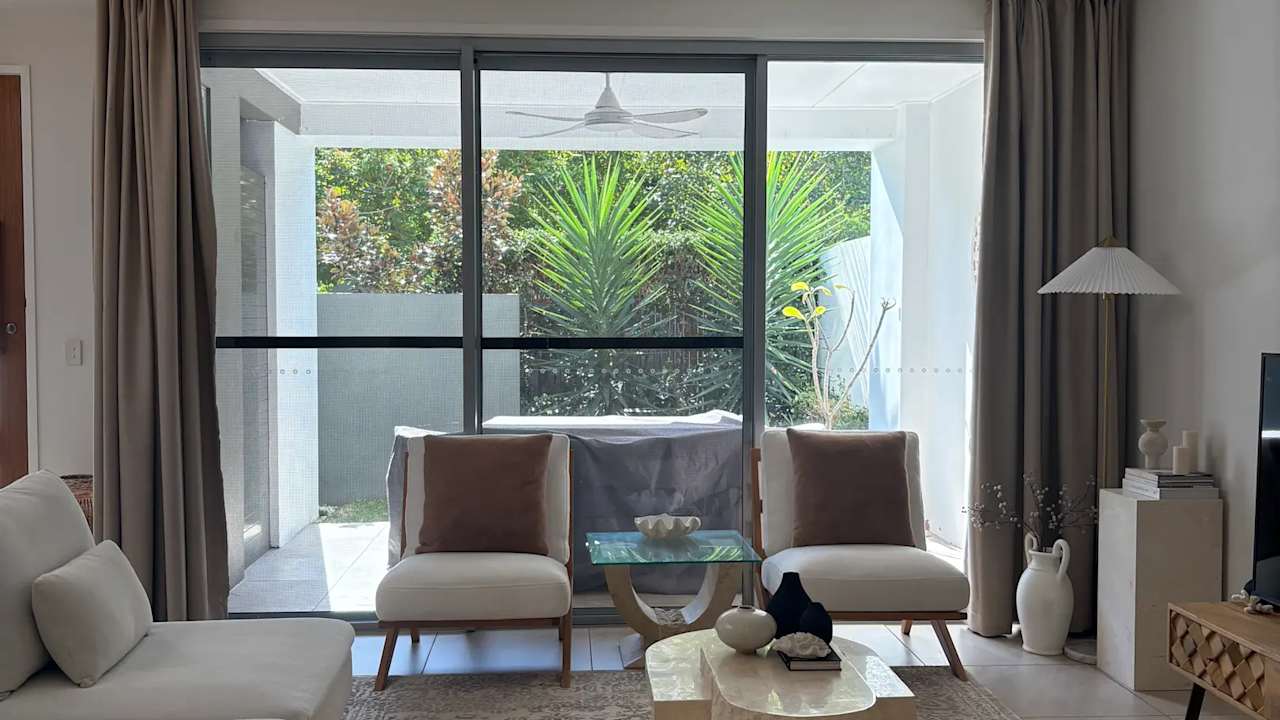Unfurnished room with own bathroom