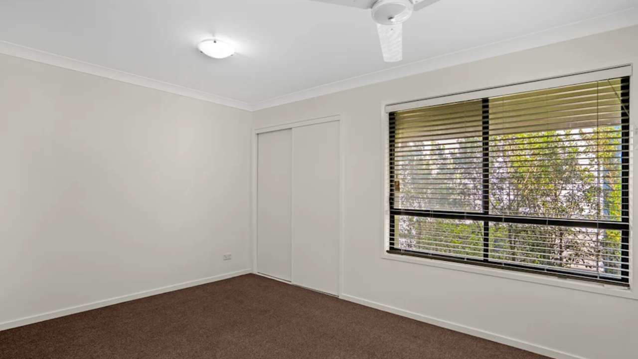 Unfurnished room with own bathroom