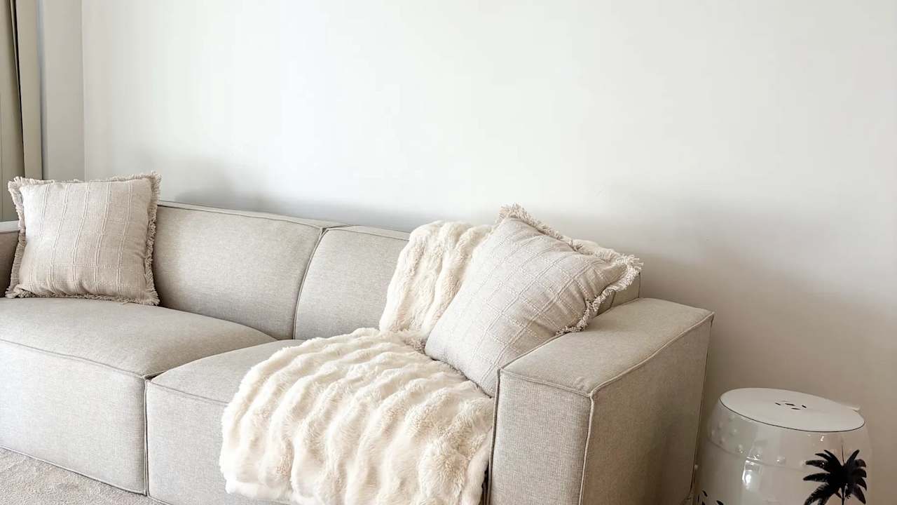 Unfurnished room with own bathroom
