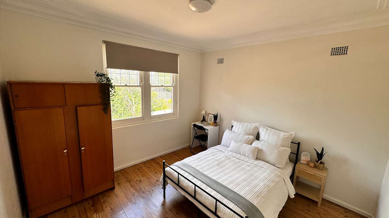 Whole property with 6 rooms for rent