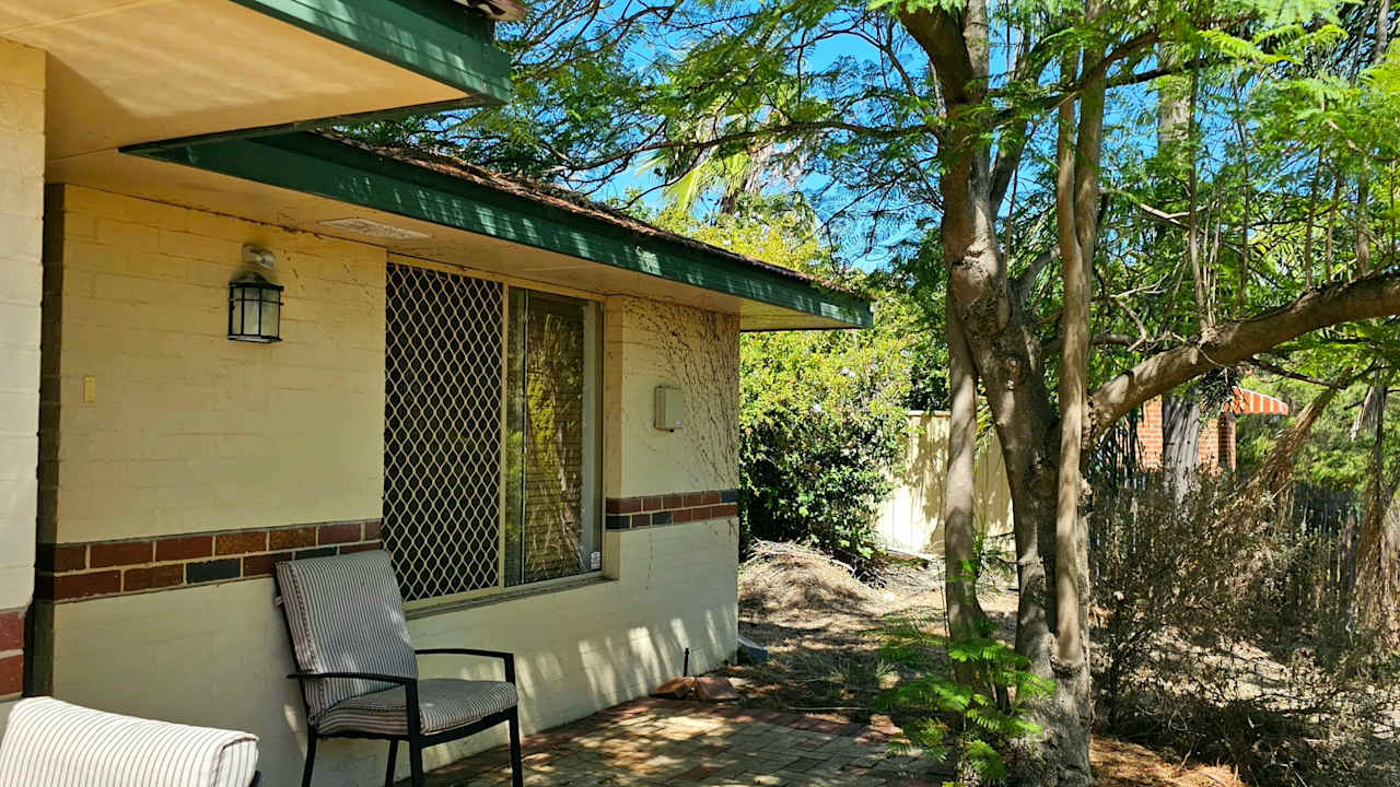 Unfurnished room in a share house