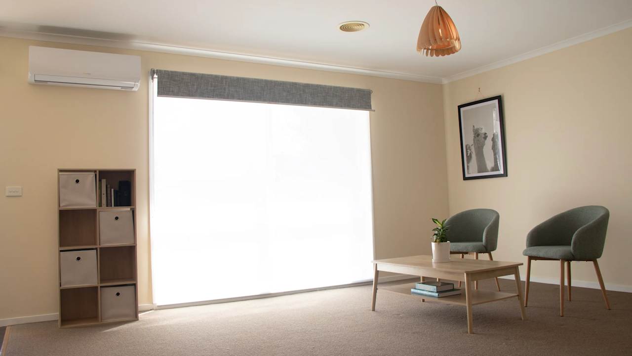Room in a share house