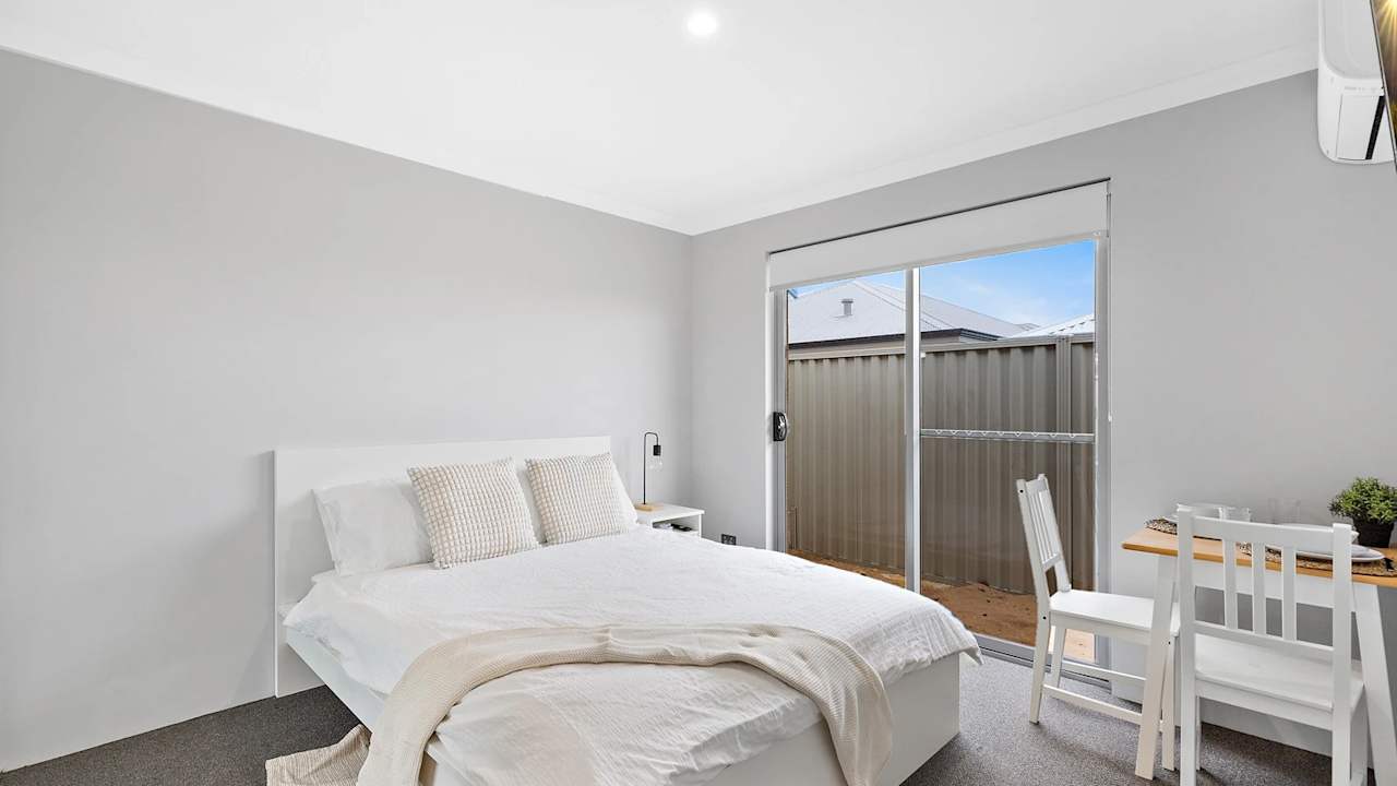 Furnished room with ensuite in a share house