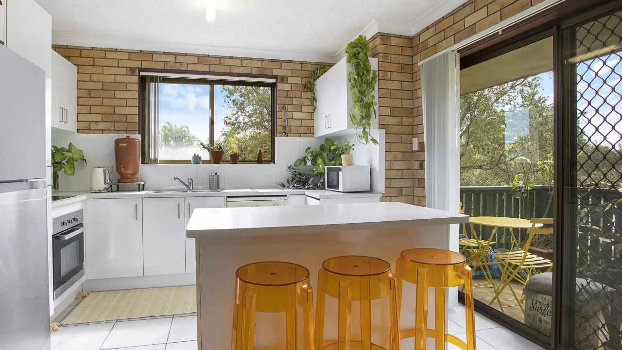 Unfurnished room with ensuite in a flatshare