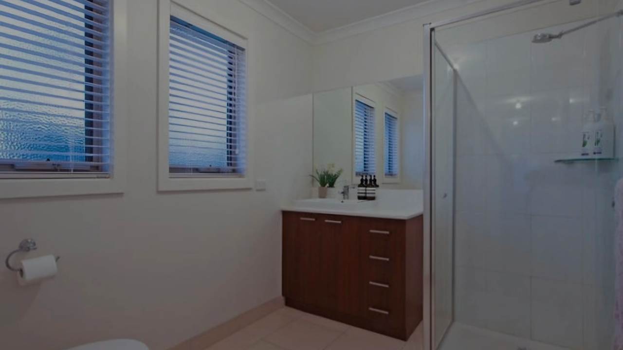 Unfurnished room in a share house