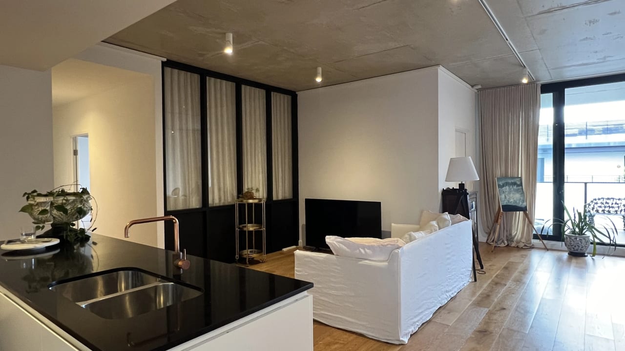 Furnished room in a flatshare