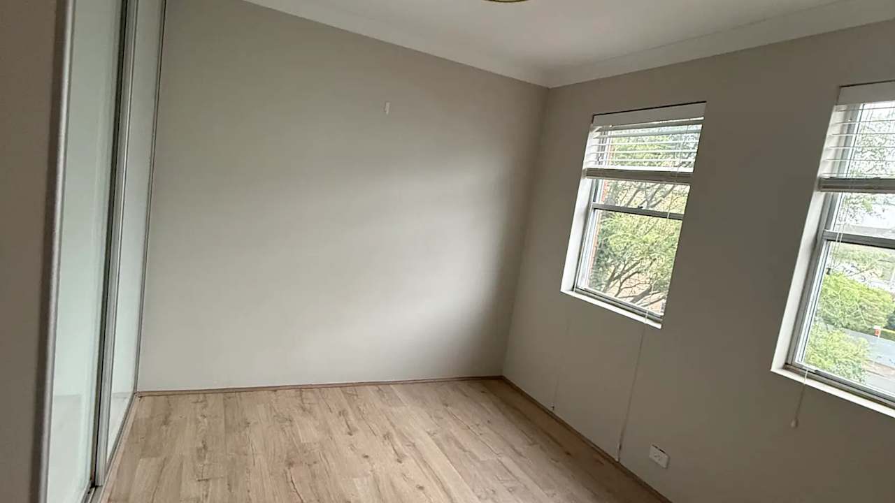 Unfurnished room in a flatshare