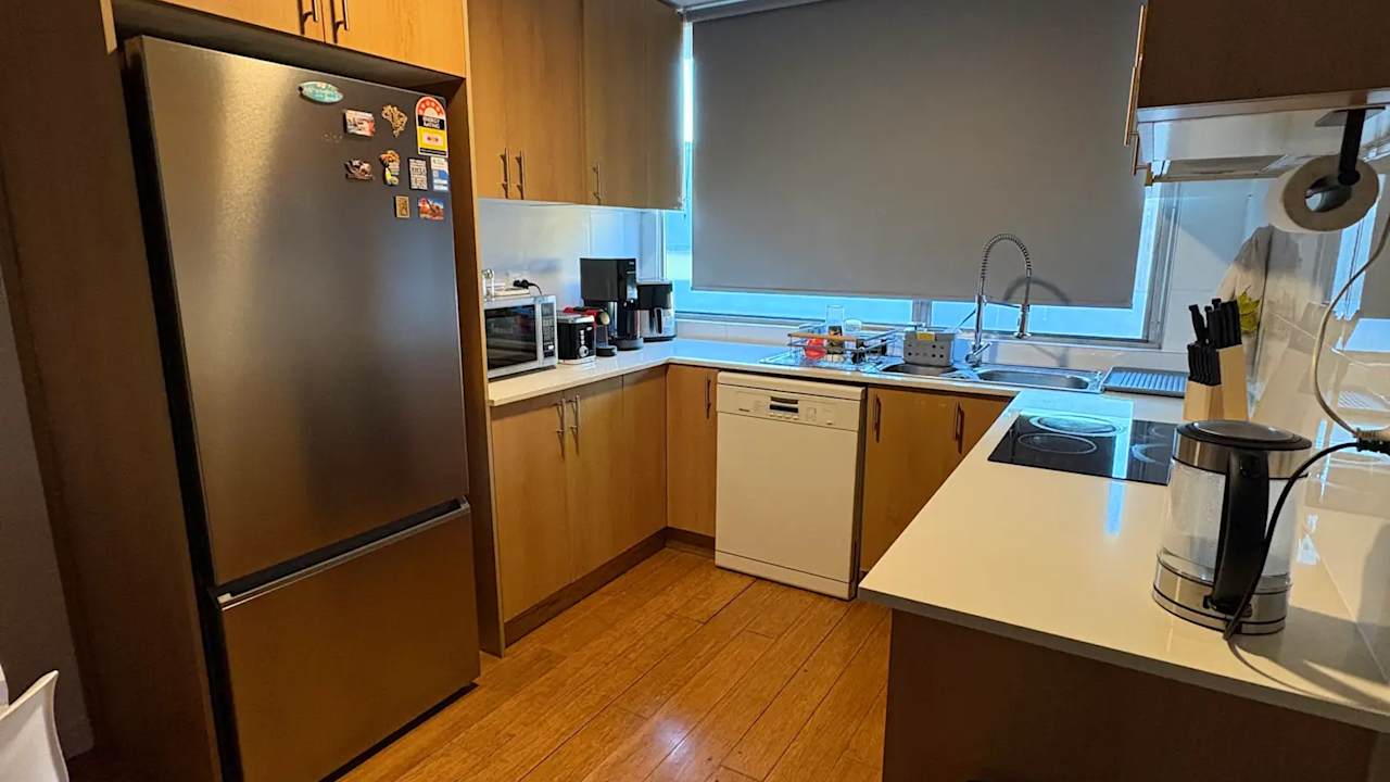 Room in a share house