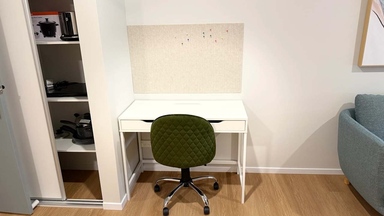 Furnished room with own bathroom