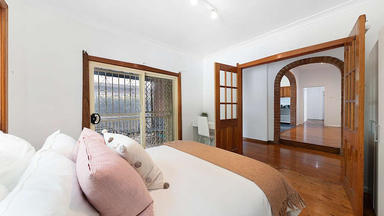 Room in a share house
