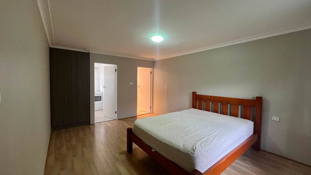 Furnished room studio flat for rent