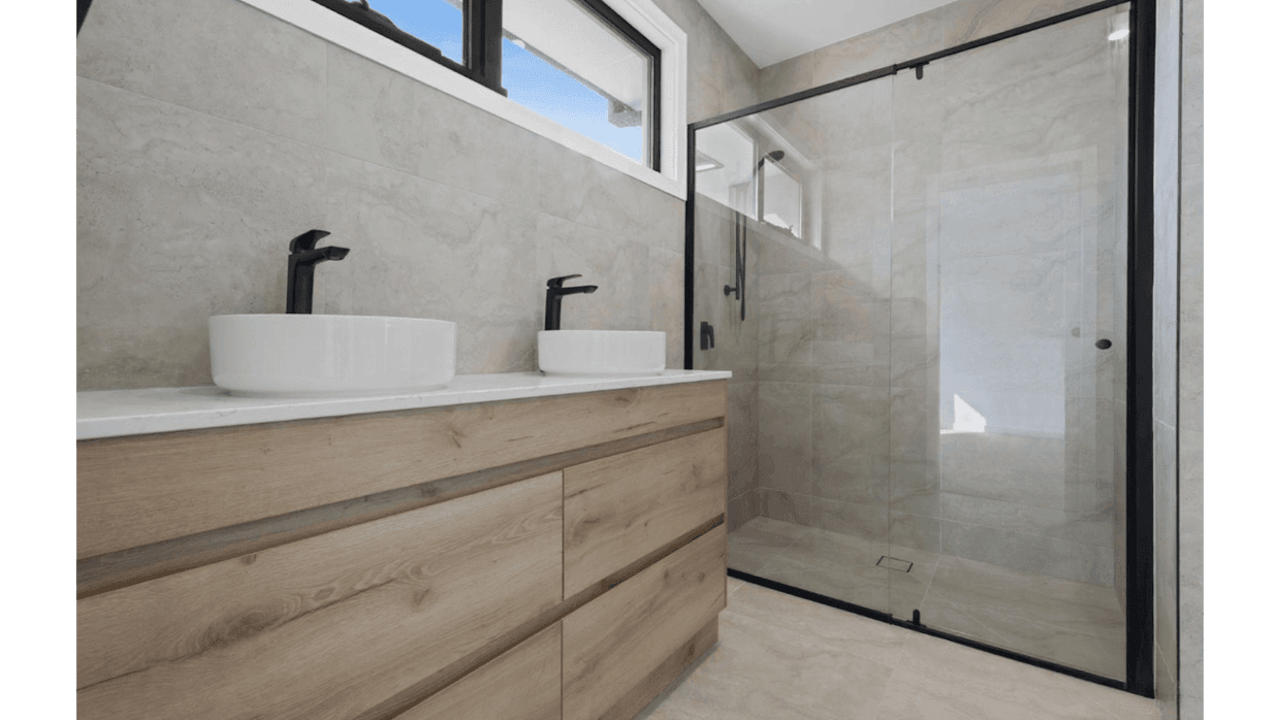 Furnished room with ensuite in a share house