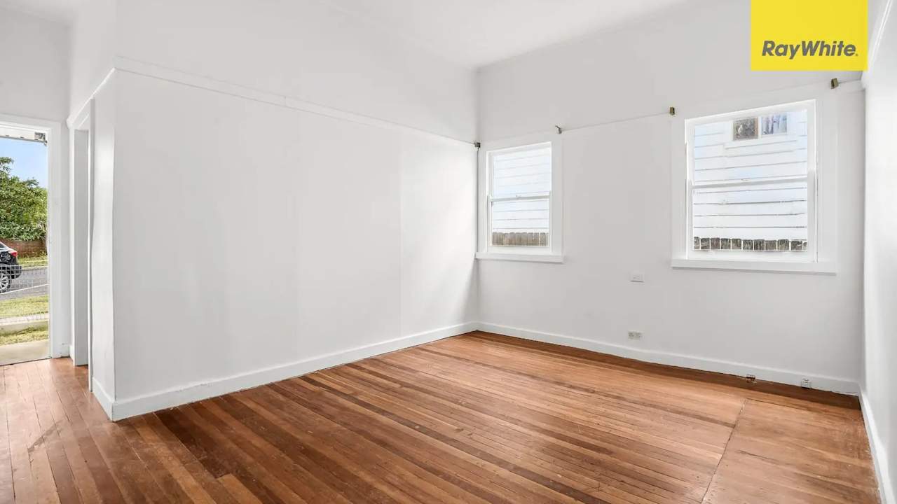 Whole property with 3 rooms for rent
