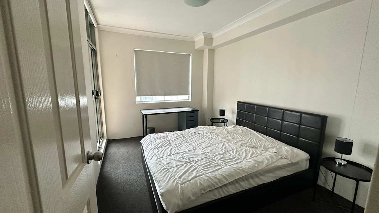 Furnished room in a flatshare