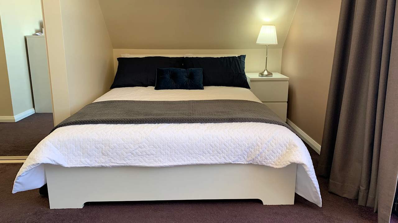 Furnished room with own bathroom