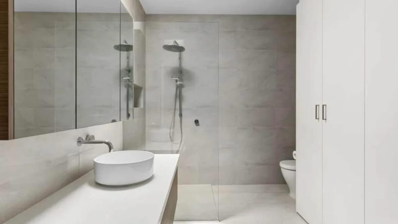 Unfurnished room in a share house