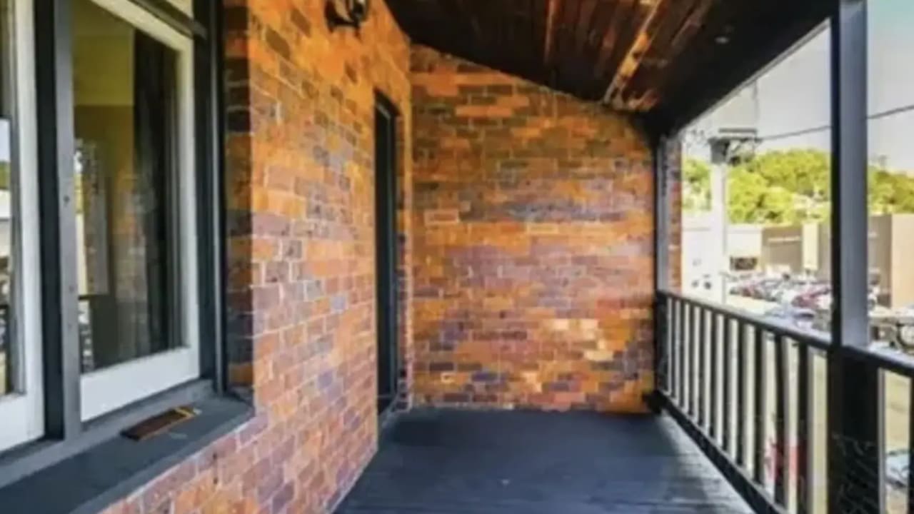 Unfurnished room in a share house