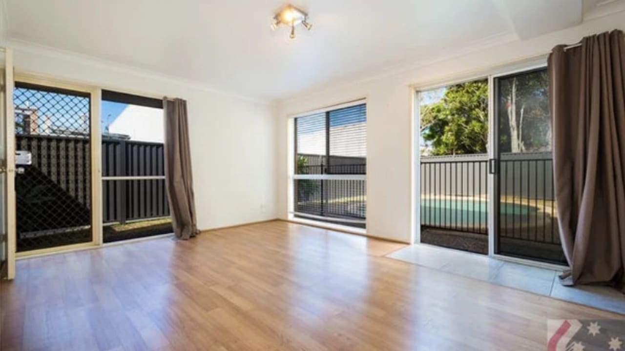 Room in a share house