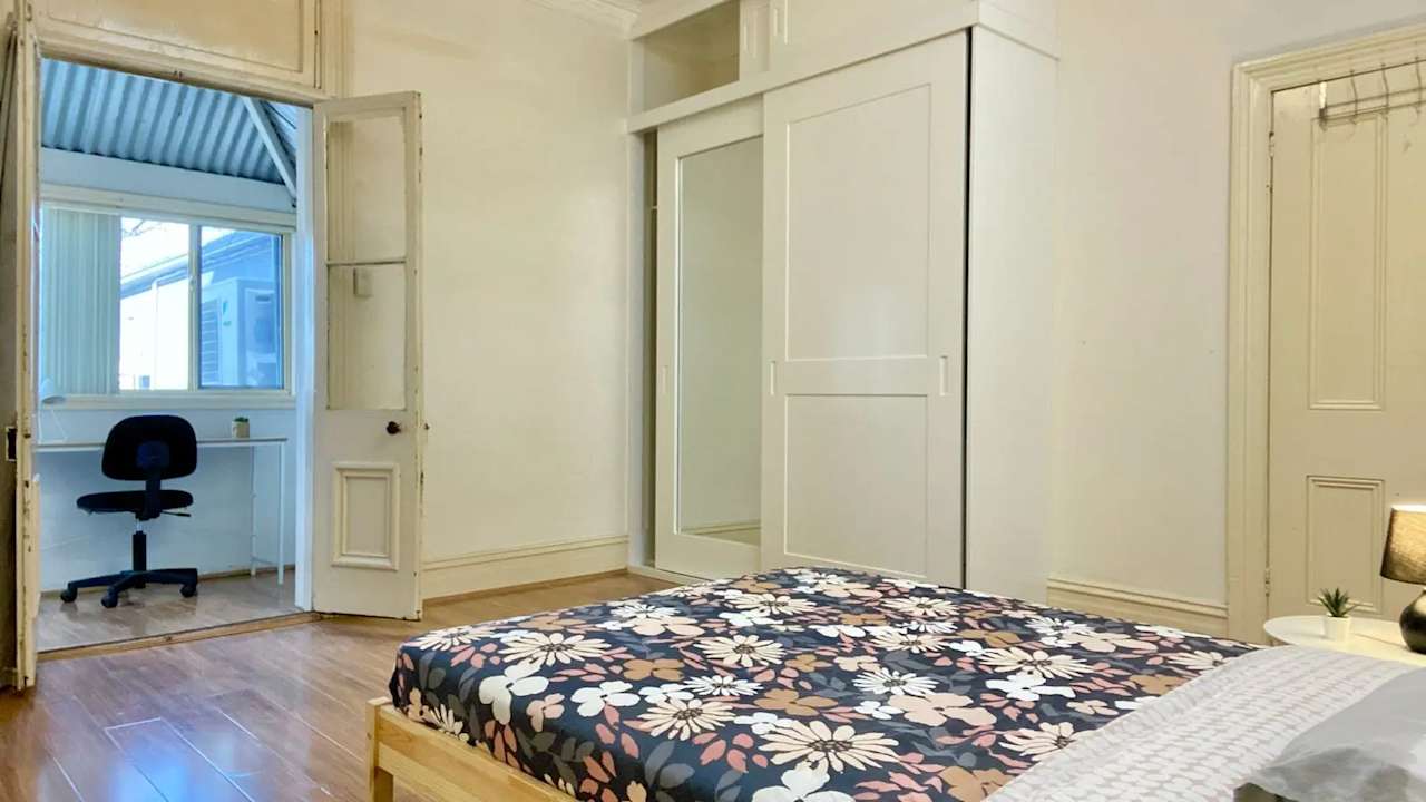 Furnished room in a share house