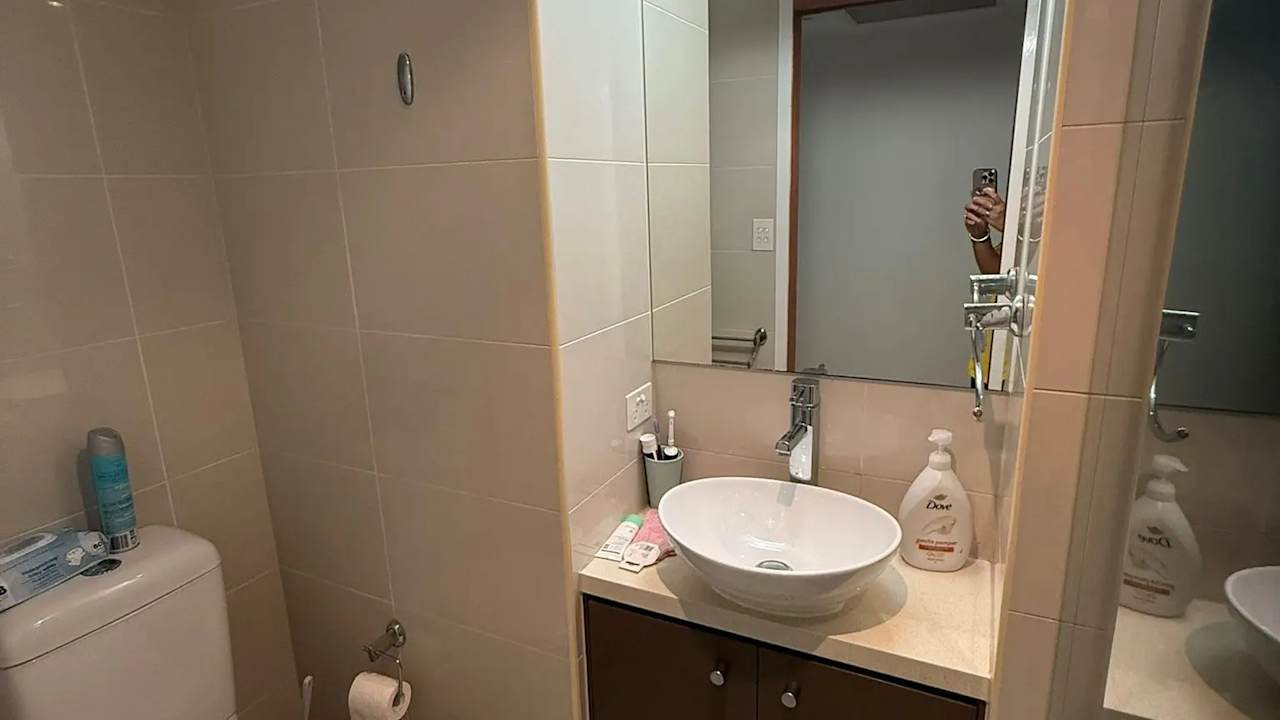 Whole property with 2 rooms for rent