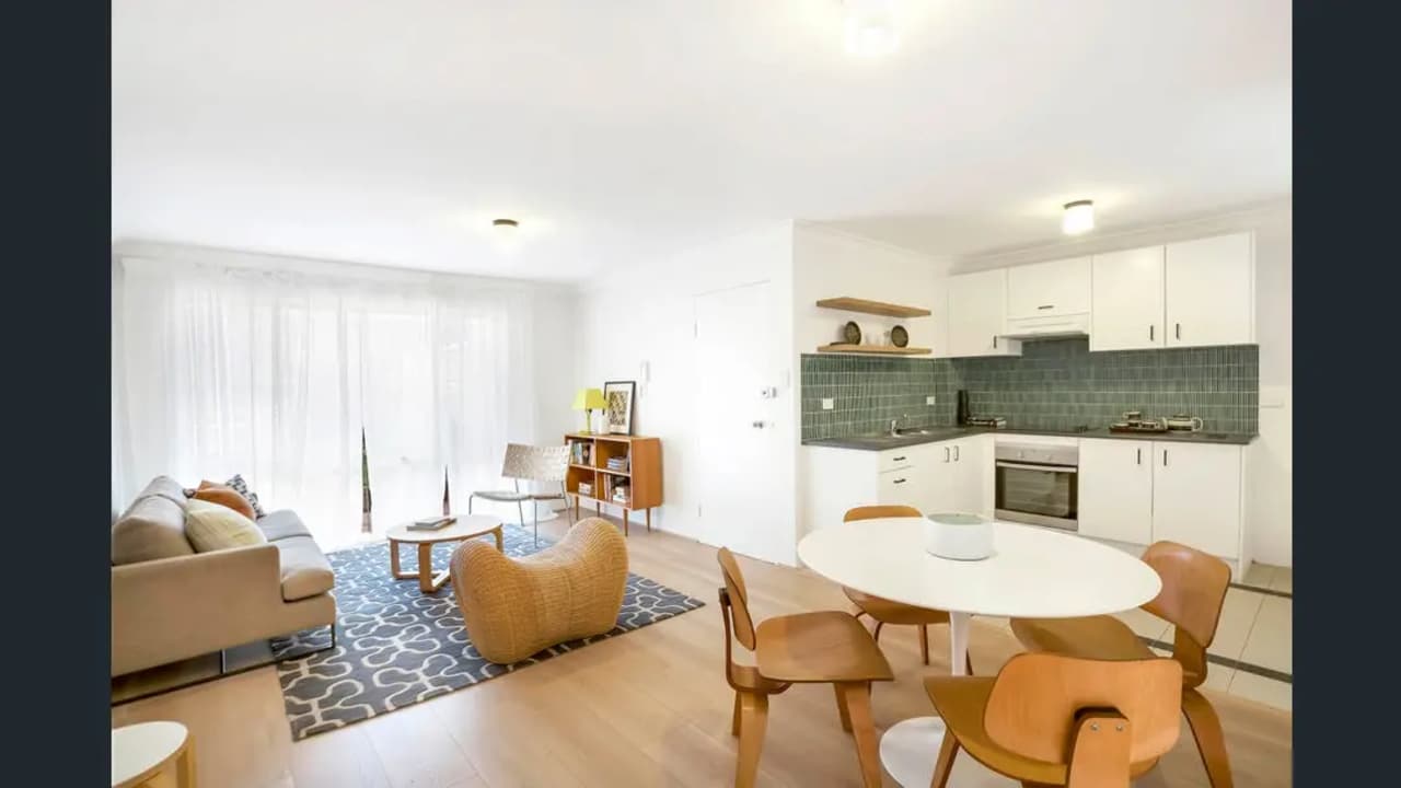 Whole property with 2 rooms for rent