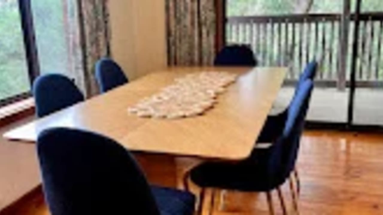 Room in a share house