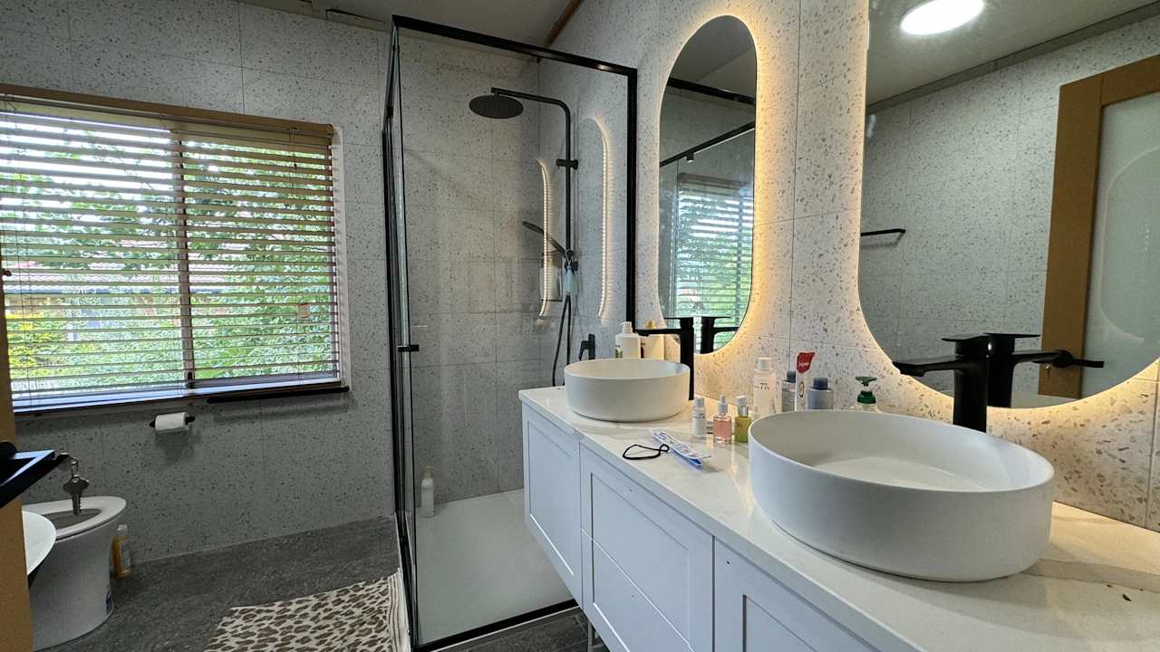 Furnished room with ensuite in a share house