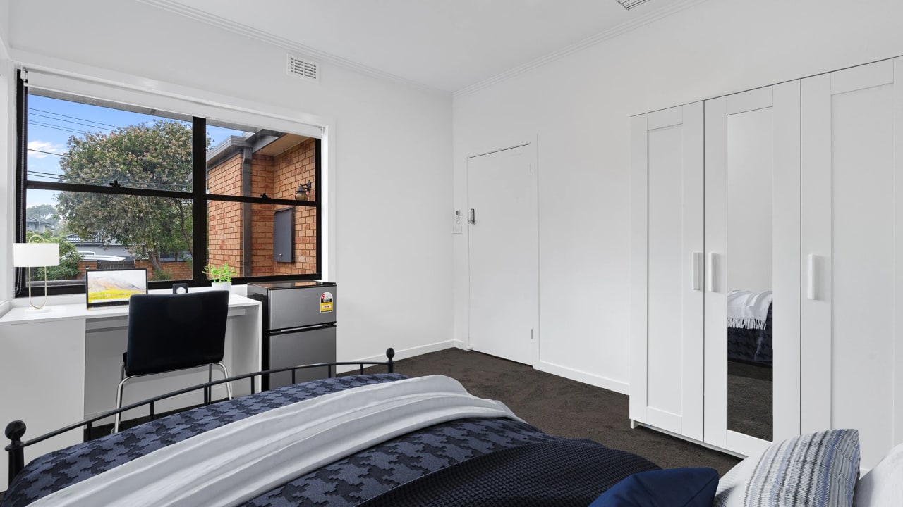 Furnished room in a share house