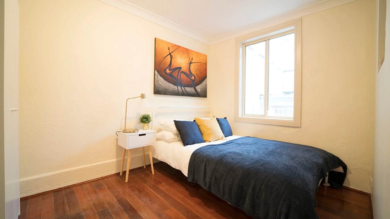 Furnished room in a share house