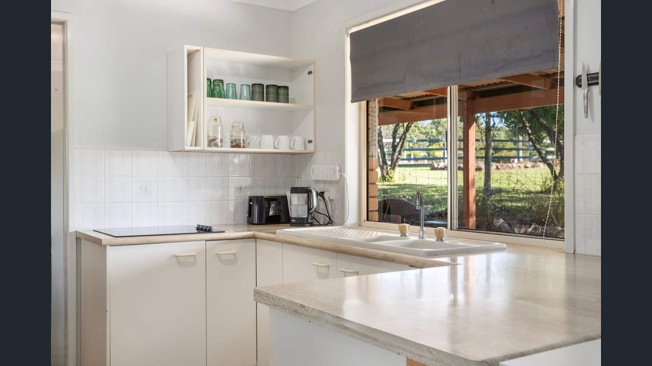 Whole property with 4 rooms for rent