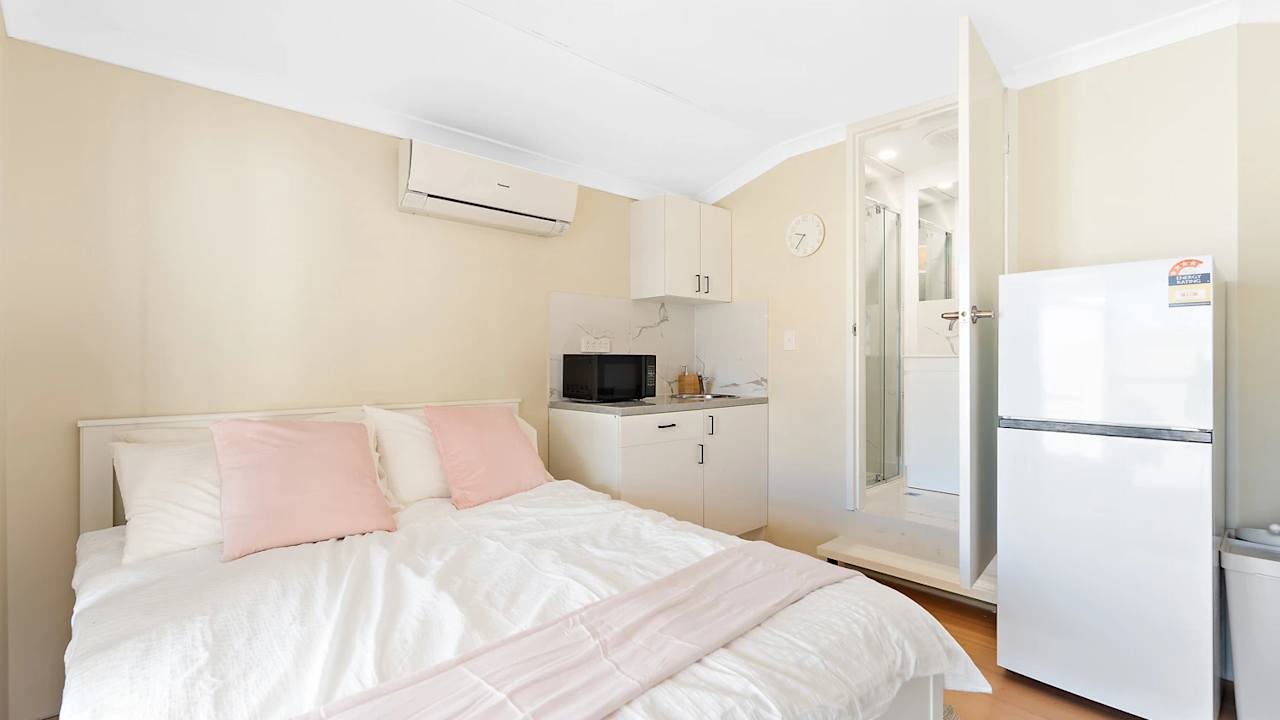 Furnished room with ensuite in a share house