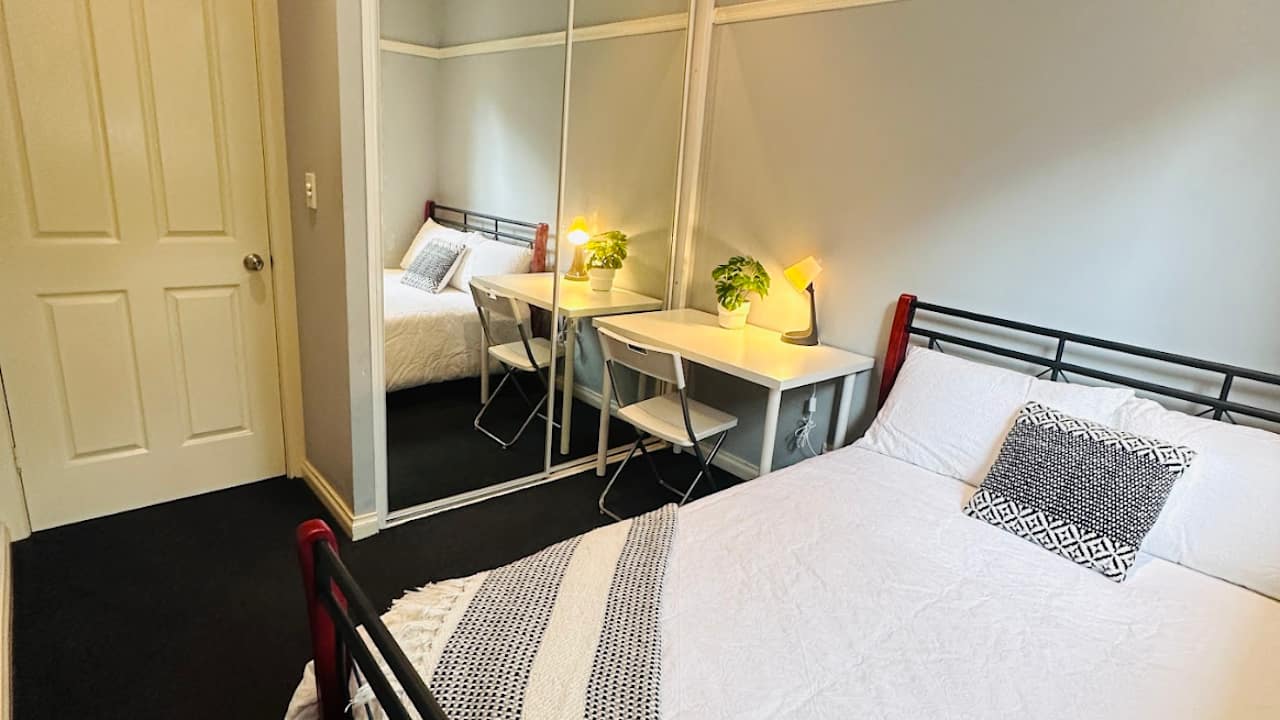 Furnished room in a share house